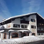 Zum Schmidbaecker Gasthuis 3*